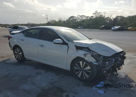 2021 Nissan Altima 2.5 Sv из США, поврежденный, VIN 1N4BL4DV8MN340945